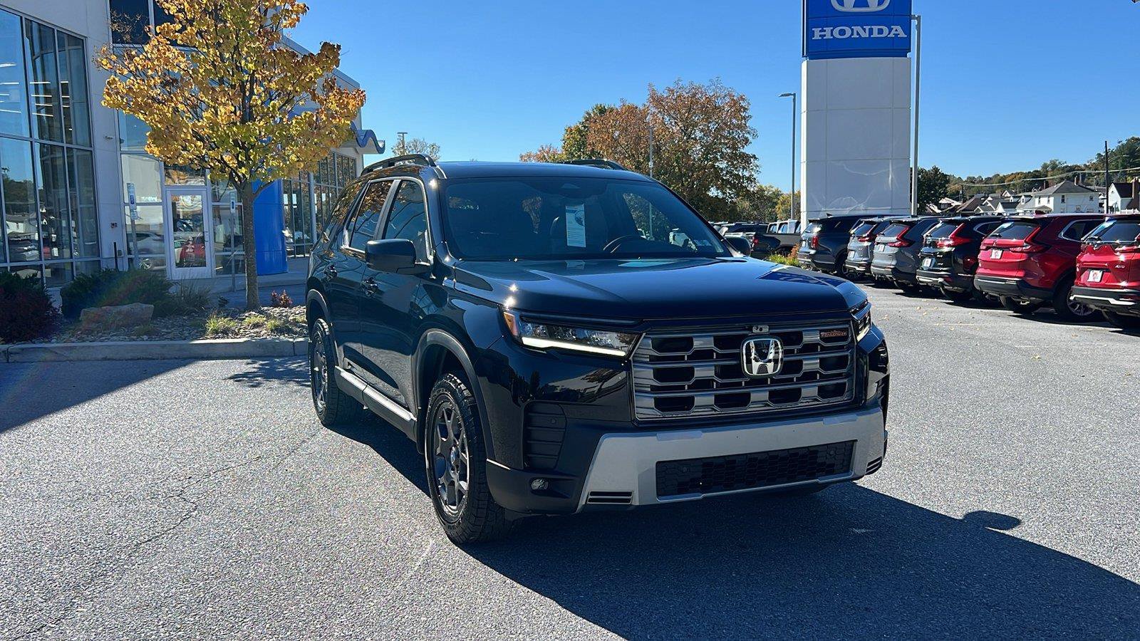 New 2026 Honda Pilot TrailSport image 1