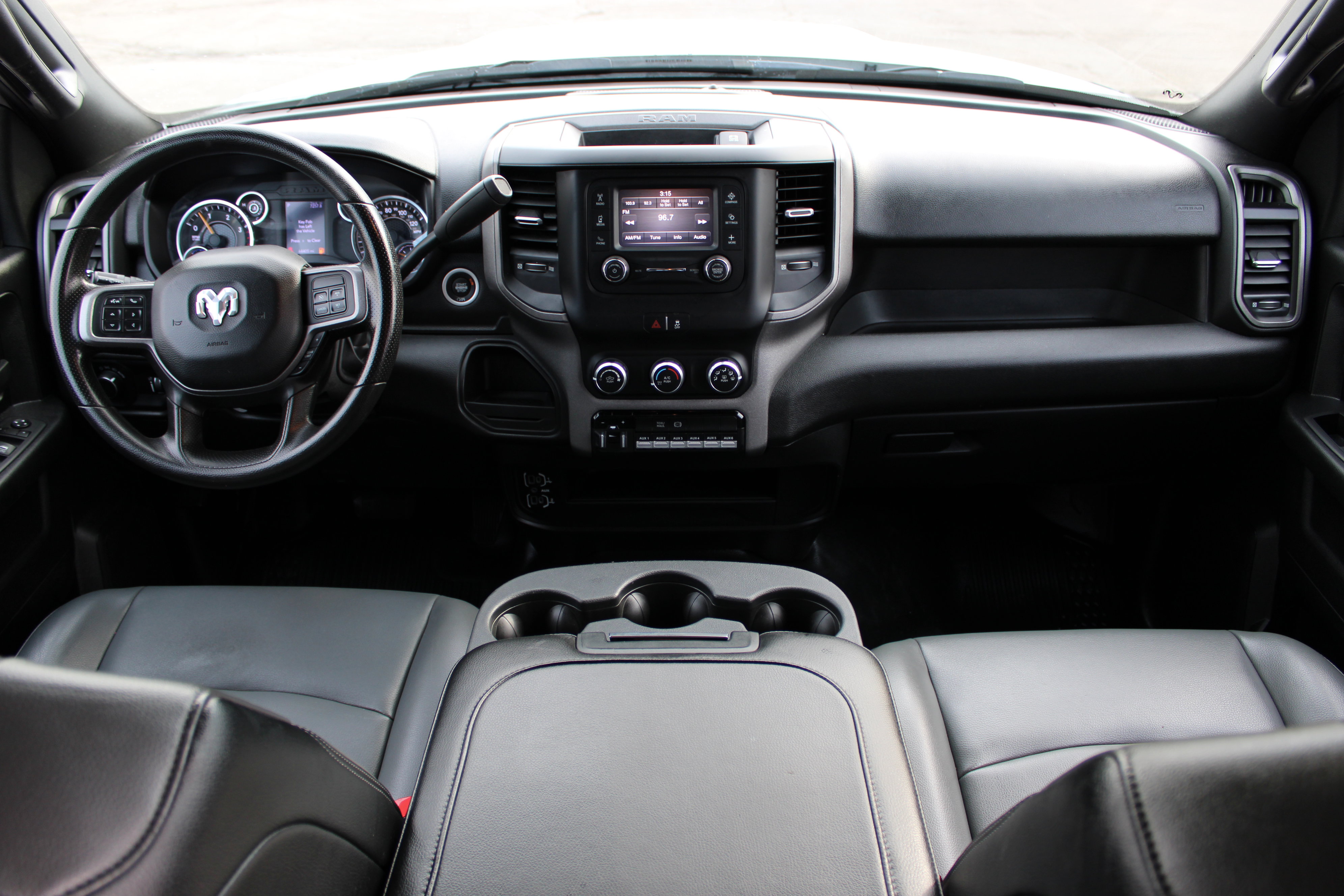 Used 2022 RAM 5500 Tradesman w/ Chrome Appearance Group image 15