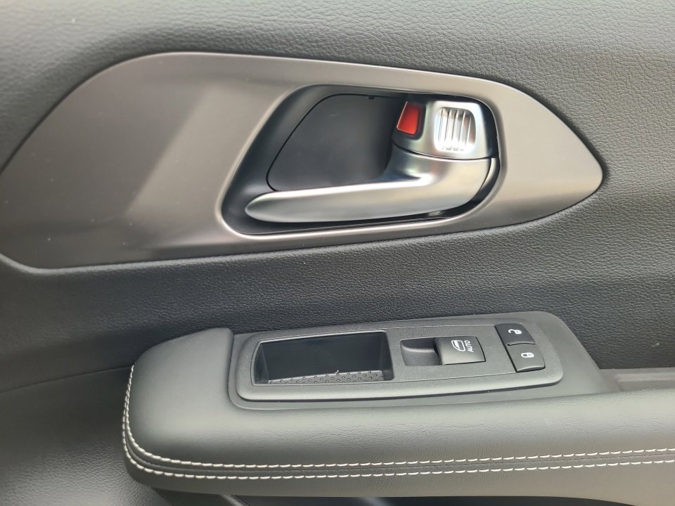 New 2026 Chrysler Pacifica Select image 31