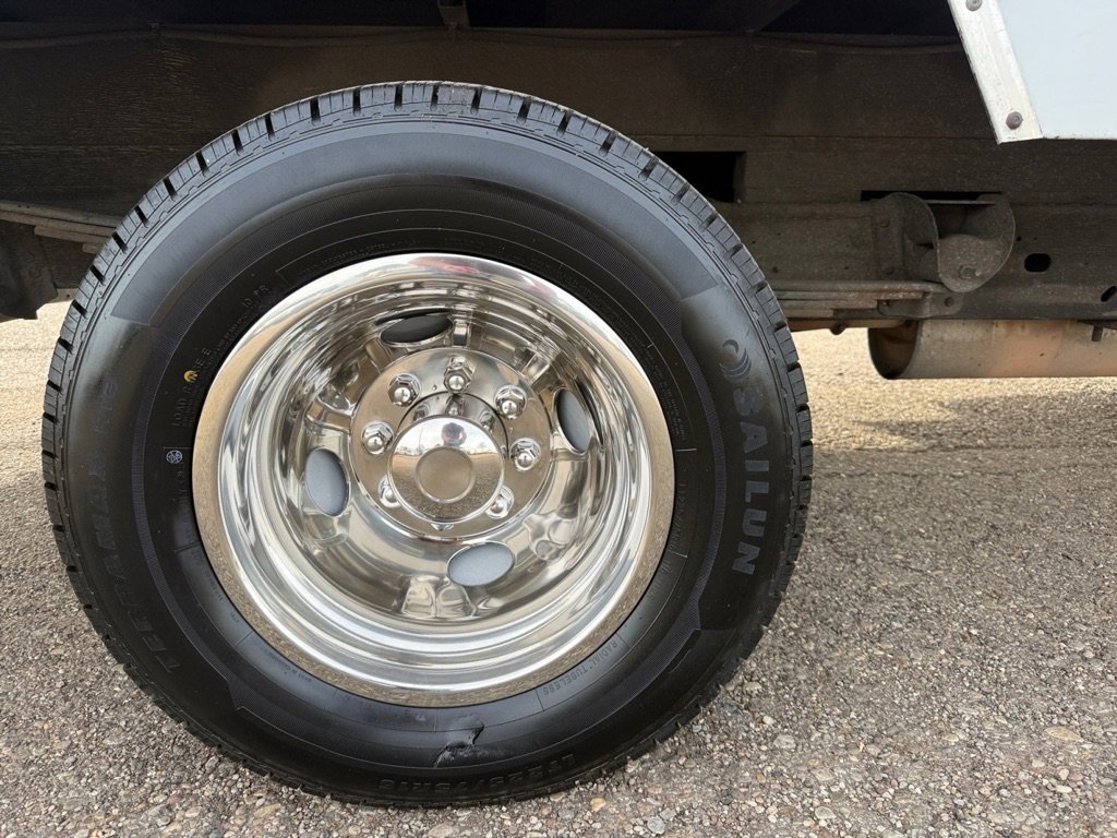 Used 2016 Chevrolet Express 3500 RWD image 28