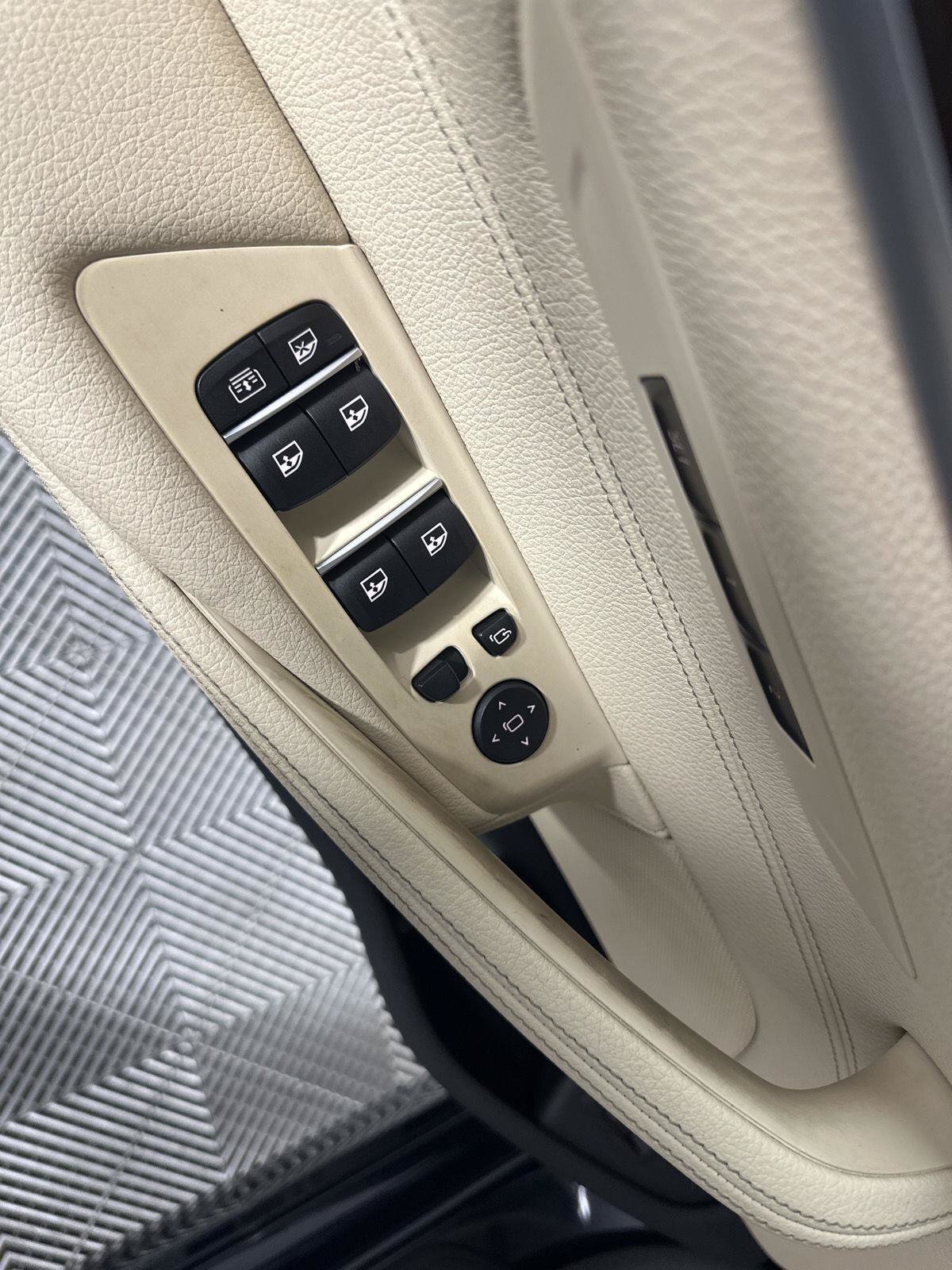 Used 2020 BMW 540i xDrive w/ Executive Package AWD/4WD image 9
