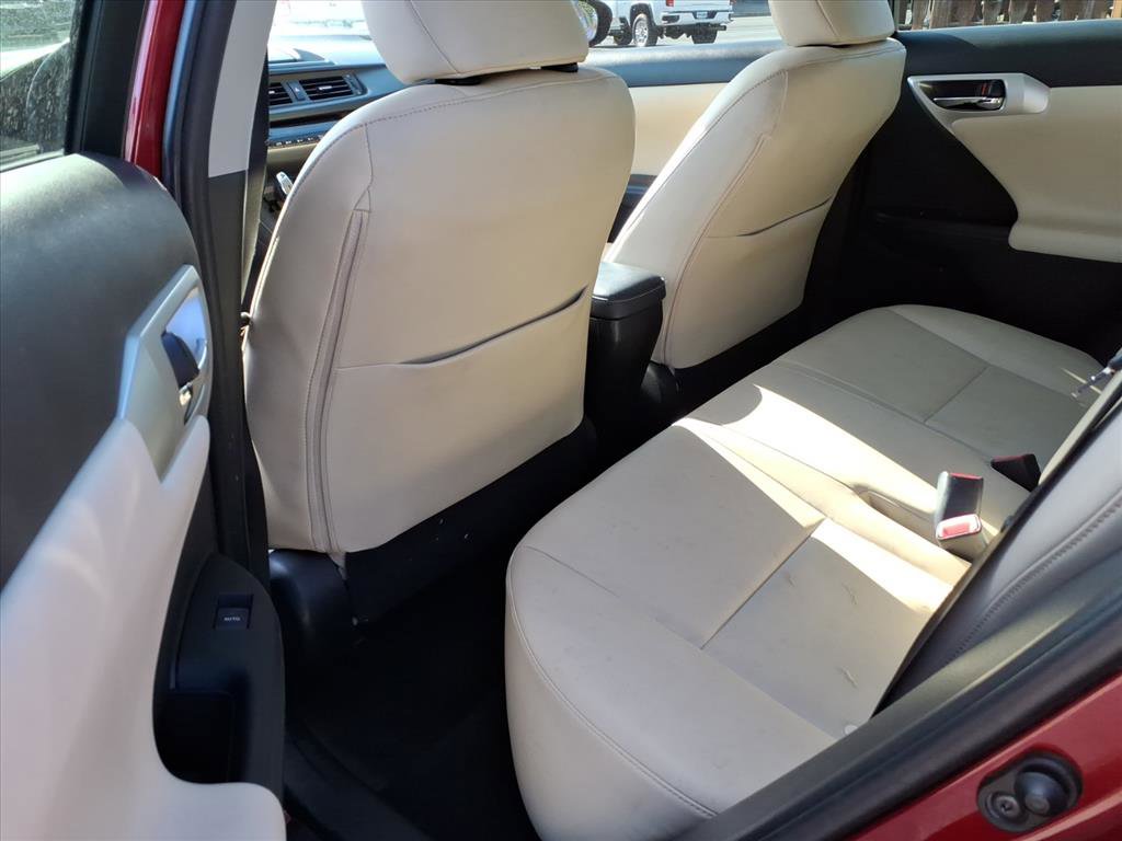 Used 2012 Lexus CT 200h Premium image 33