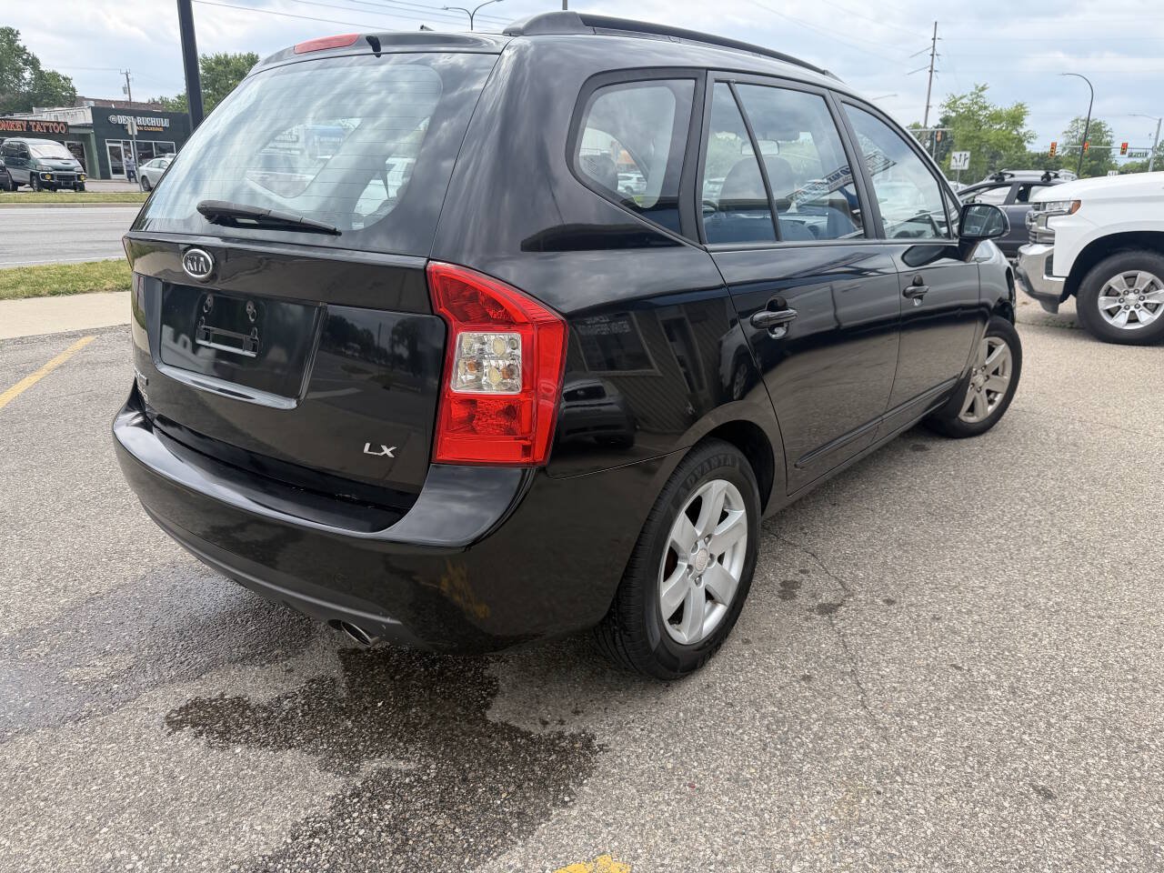 Used 2007 Kia Rondo LX w/ Convenience Pkg FWD image 9
