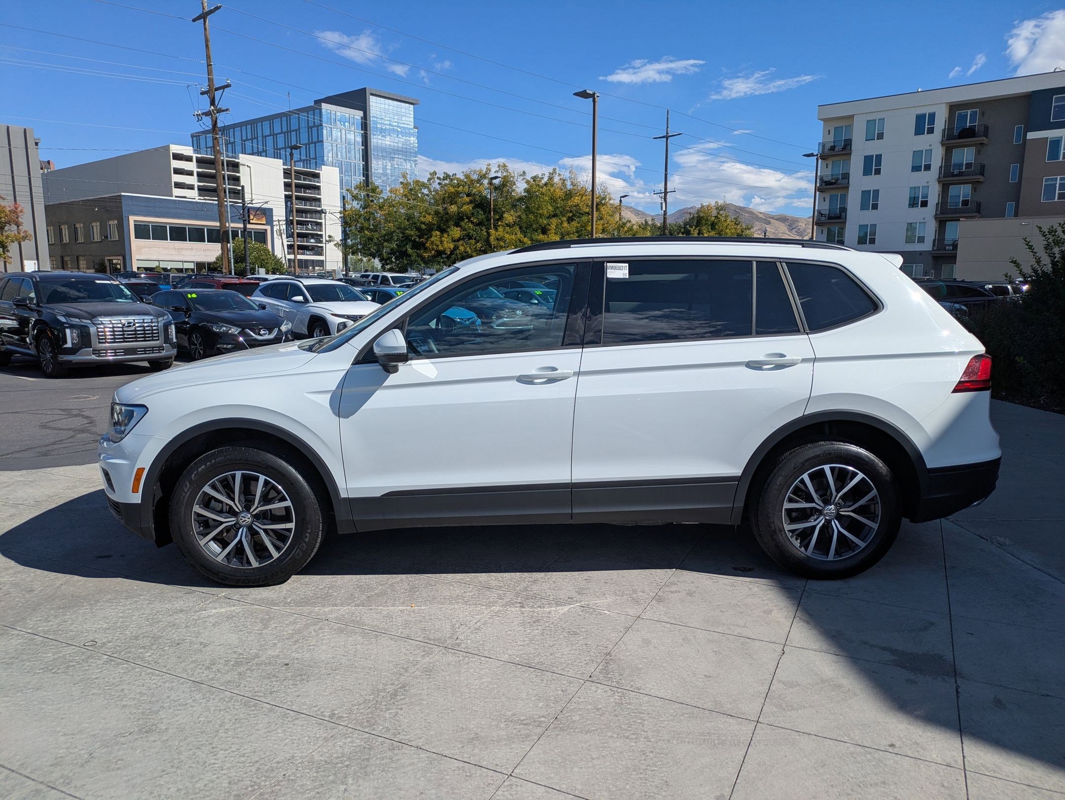 Used 2021 Volkswagen Tiguan S image 9