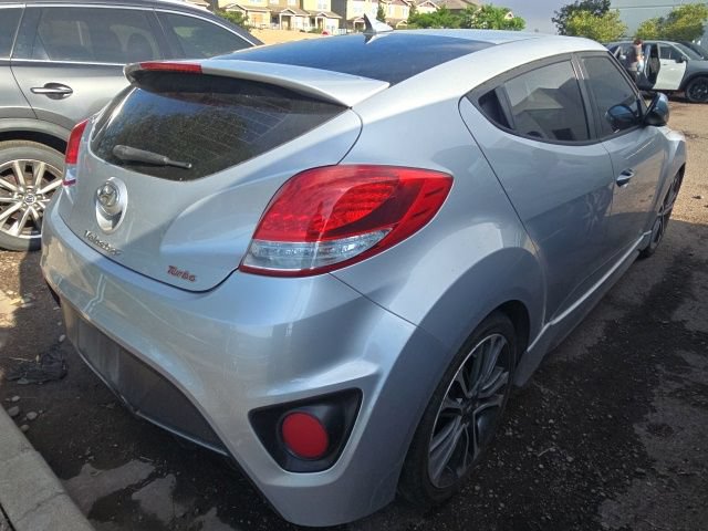 Used 2017 Hyundai Veloster Turbo FWD image 13