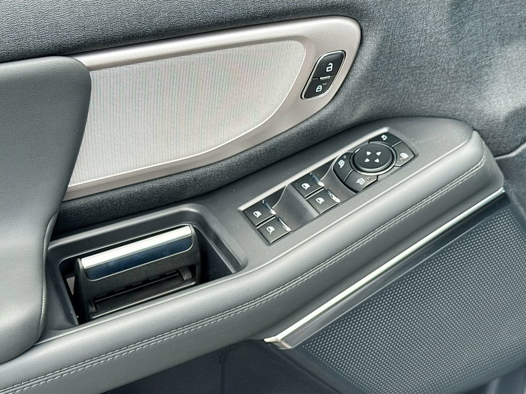 New 2026 Ford Expedition Active RWD image 23