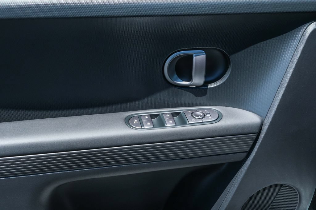New 2025 Hyundai Ioniq 5 SE RWD image 22