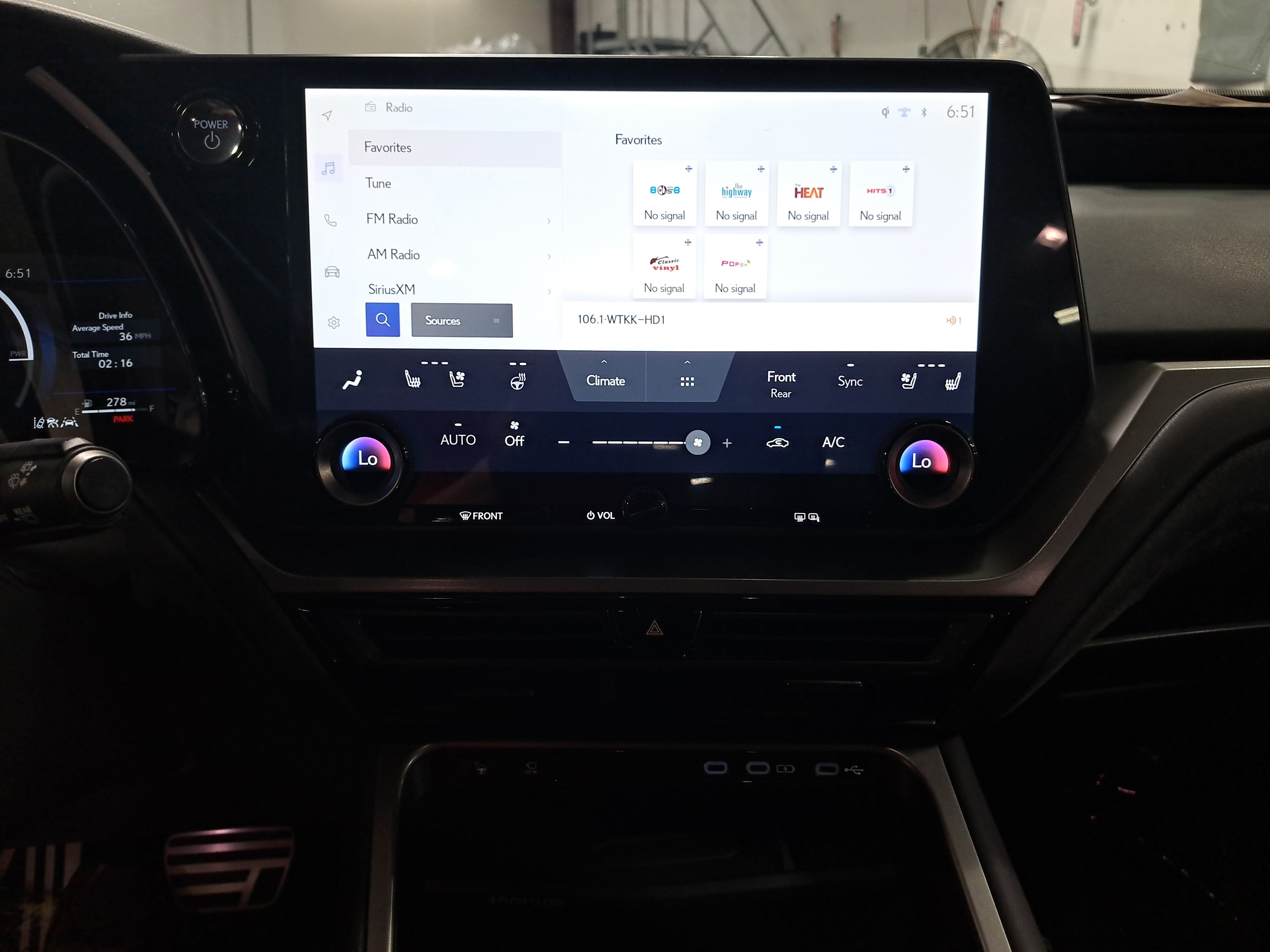Used 2024 Lexus TX 500h AWD w/ Technology Package image 21