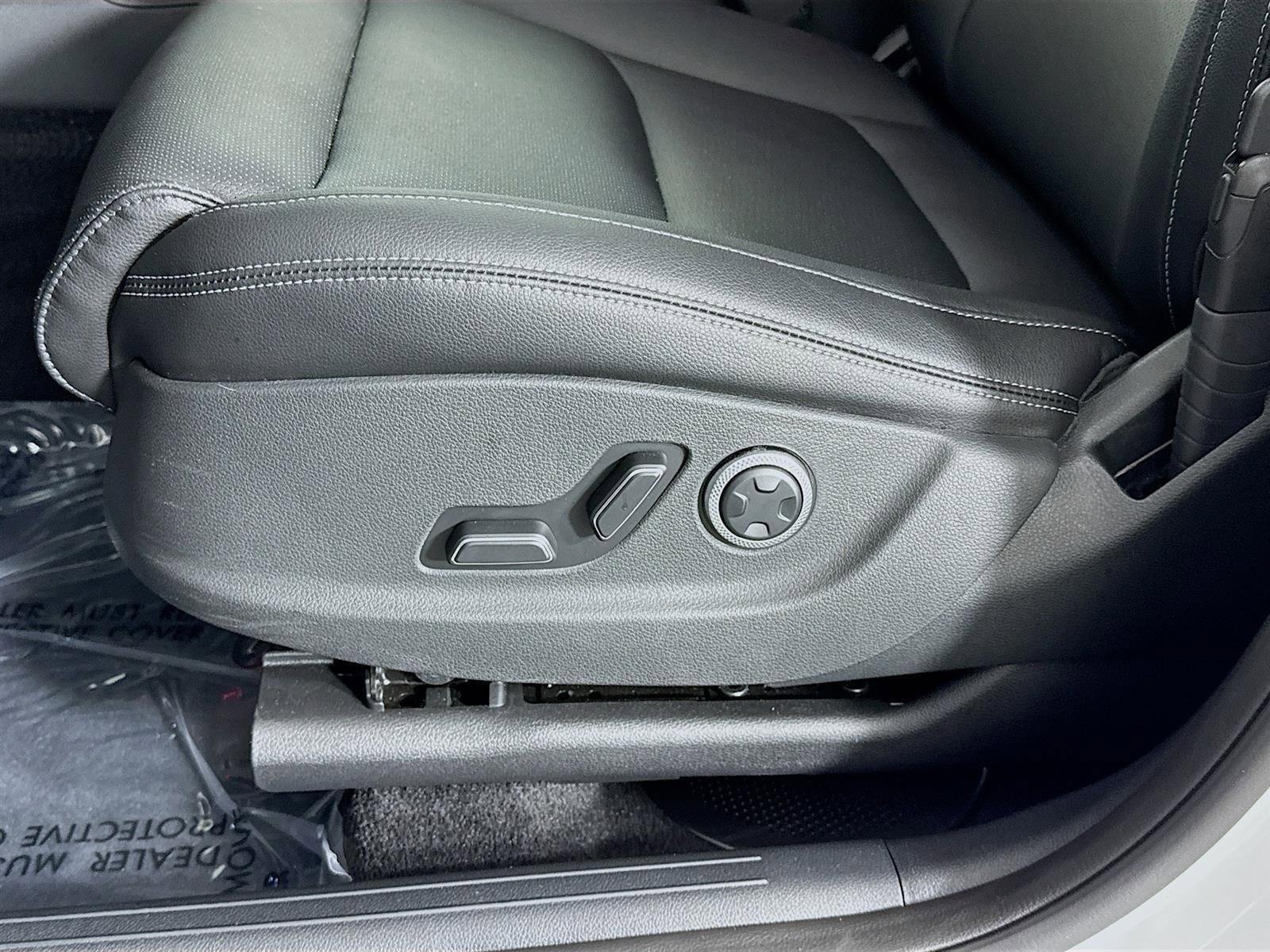 Certified 2026 Genesis GV70 2.5T image 20