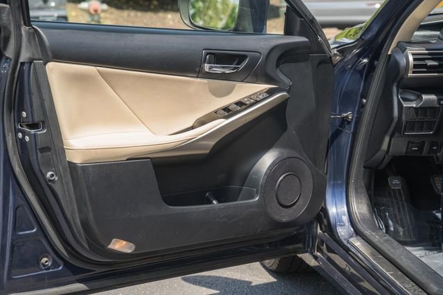 Used 2014 Lexus IS 250 RWD image 37
