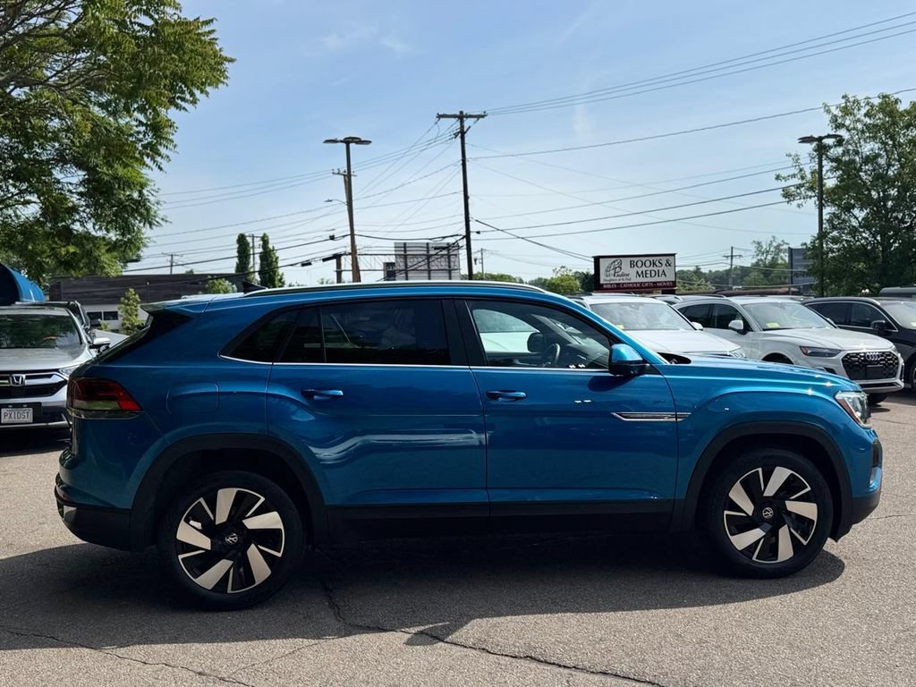 Used 2024 Volkswagen Atlas Cross Sport SE w/ Panoramic Sunroof Package AWD/4WD image 7