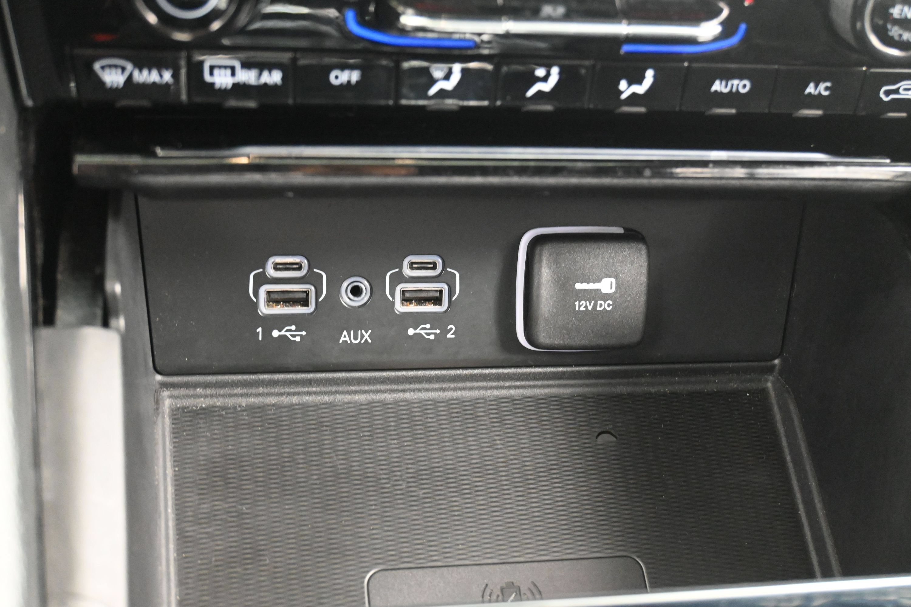 Used 2023 Jeep Grand Cherokee L Laredo AWD/4WD image 29