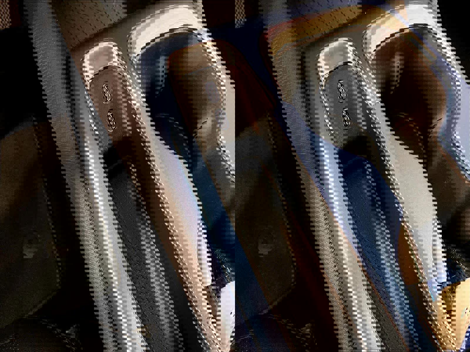 Used 2025 Chevrolet Equinox EV LT w/ Convenience Package image 26