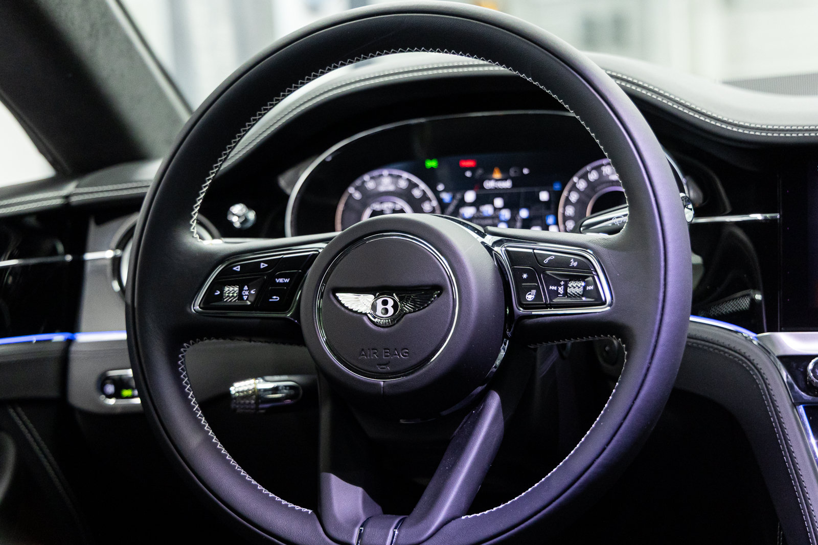 Certified 2026 Bentley Continental GT AWD/4WD image 32