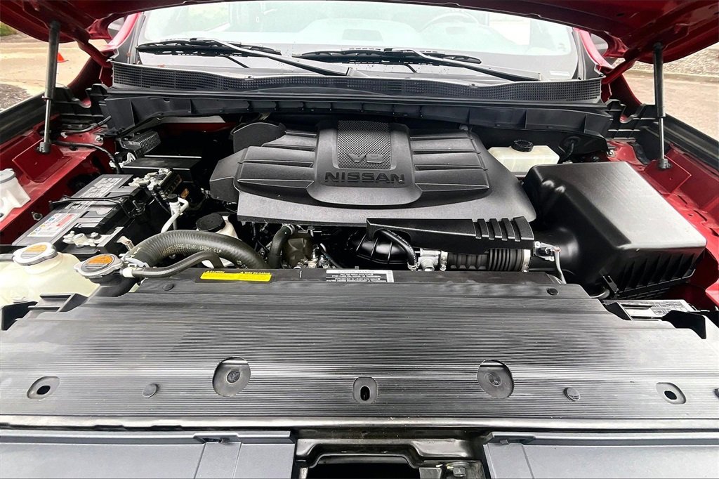 Used 2024 Nissan Titan PRO-4X w/ Pro-4x Convenience Package image 10