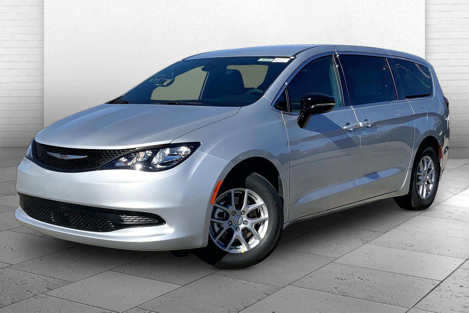 New 2026 Chrysler Voyager LX FWD image 2