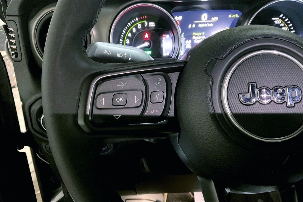 Used 2023 Jeep Wrangler Unlimited AWD/4WD image 17
