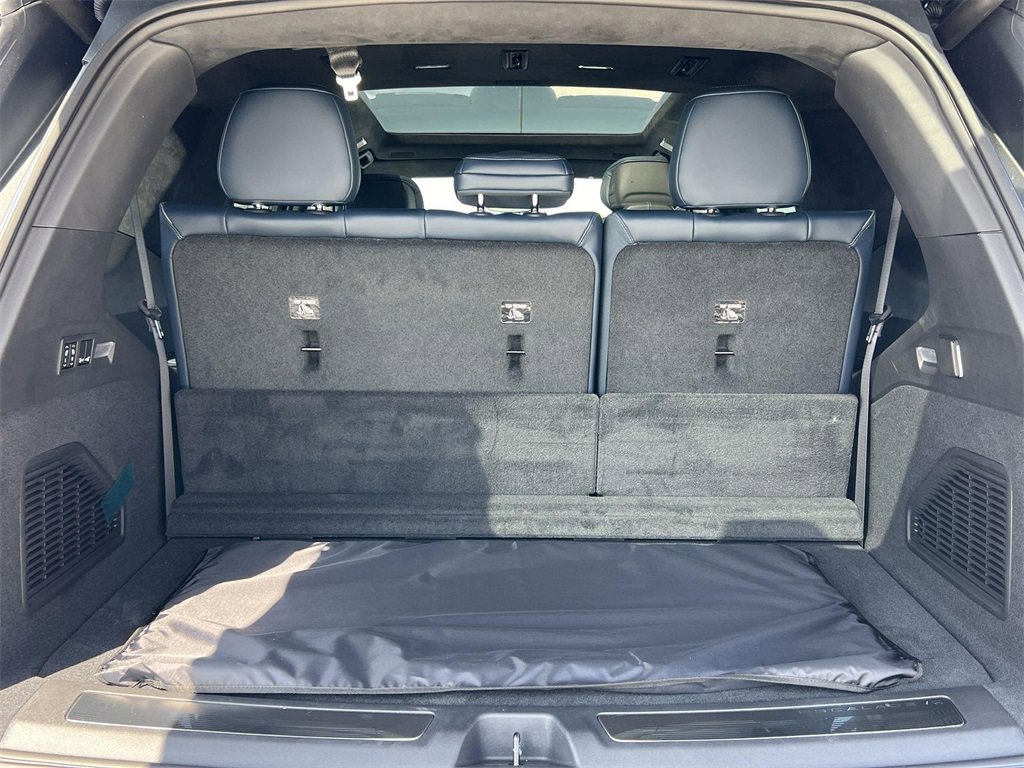 New 2026 Cadillac Escalade IQL Sport 2 image 32