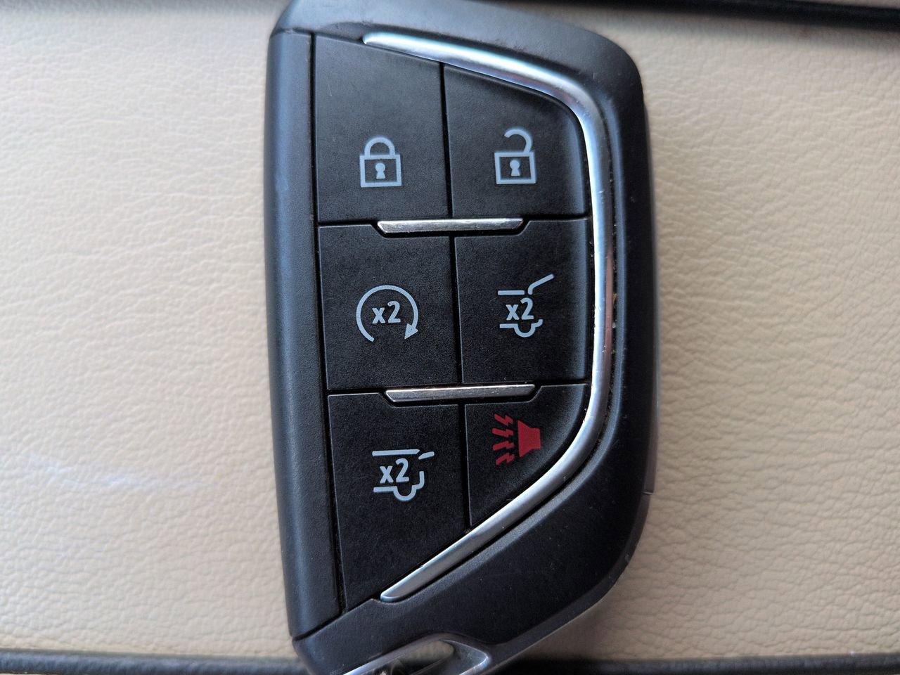 Used 2024 Cadillac Escalade Premium Luxury RWD image 31