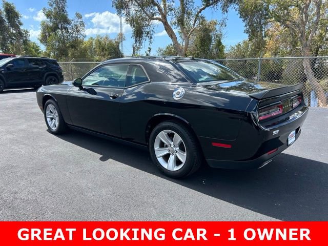 Used 2023 Dodge Challenger SXT image 4