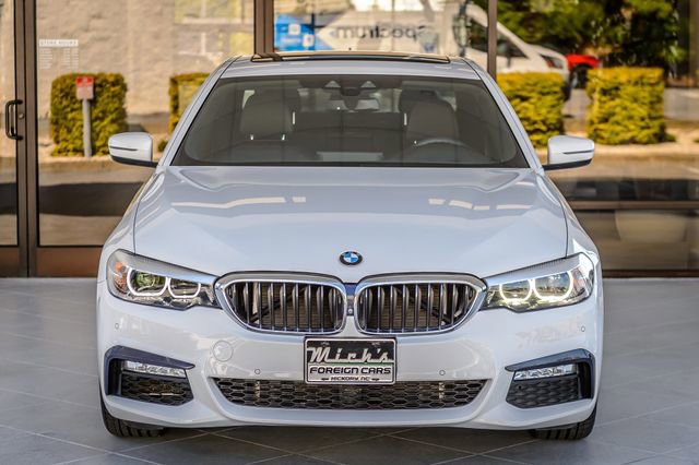 Used 2018 BMW 540i w/ M Sport Package RWD image 5