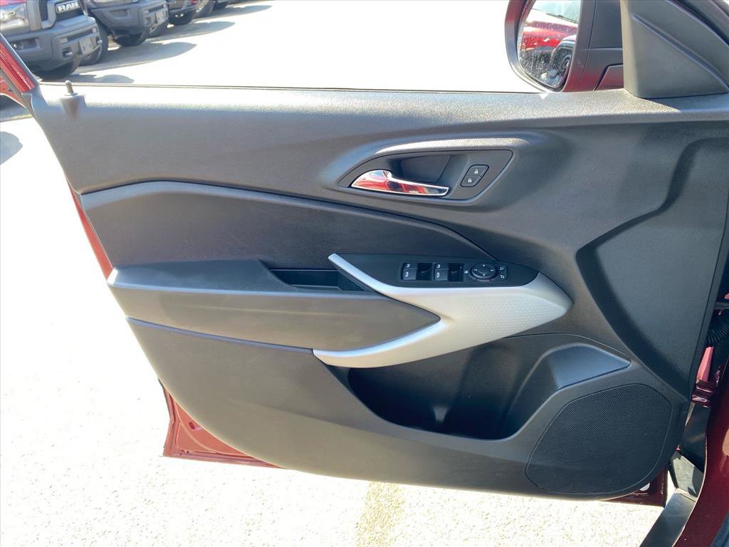 Used 2024 Chevrolet Trax LS FWD image 20