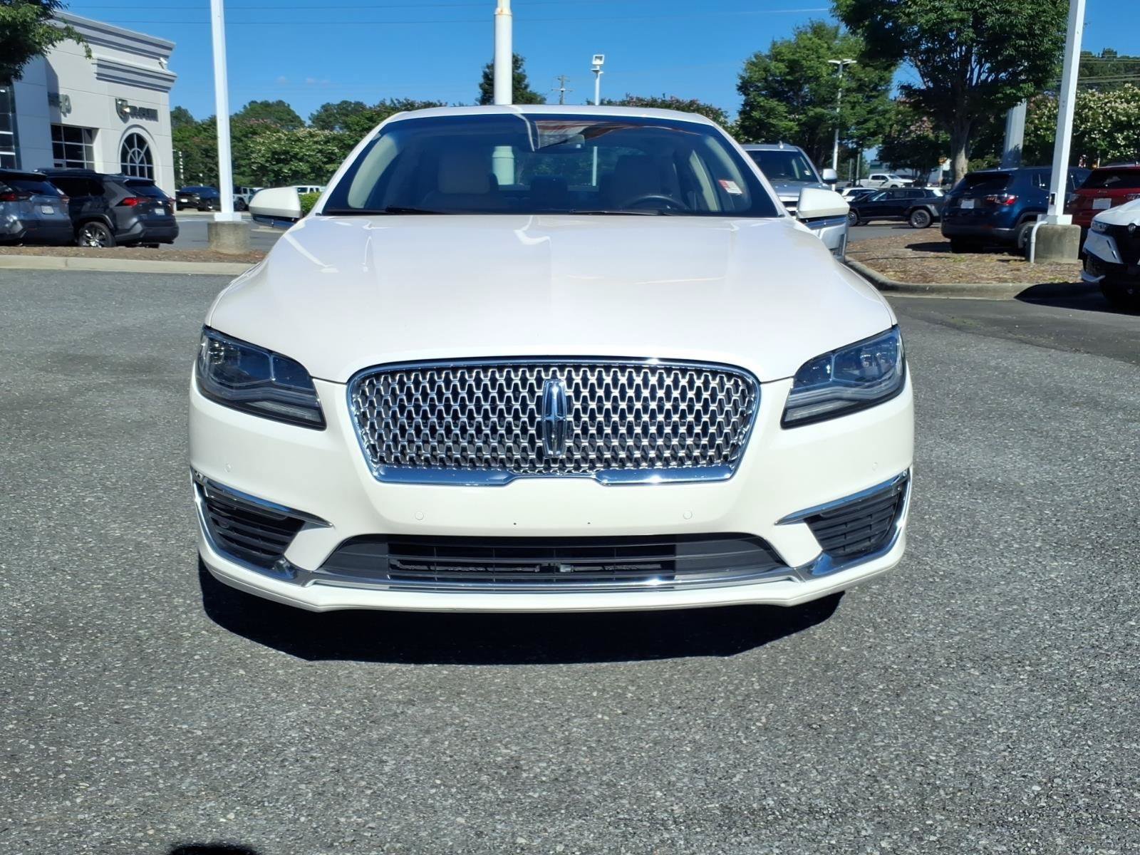 Used 2020 Lincoln MKZ Reserve w/ Luxury Package FWD image 13