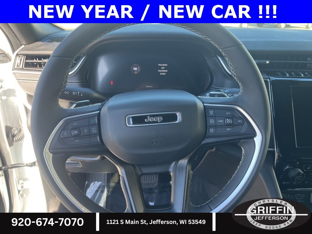 Used 2025 Jeep Grand Cherokee L Altitude image 9