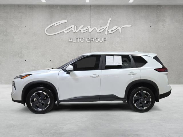 Used 2024 Nissan Rogue SV image 13