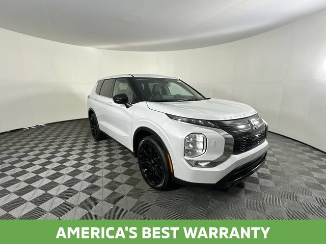 New 2026 Mitsubishi Outlander LE AWD/4WD image 3