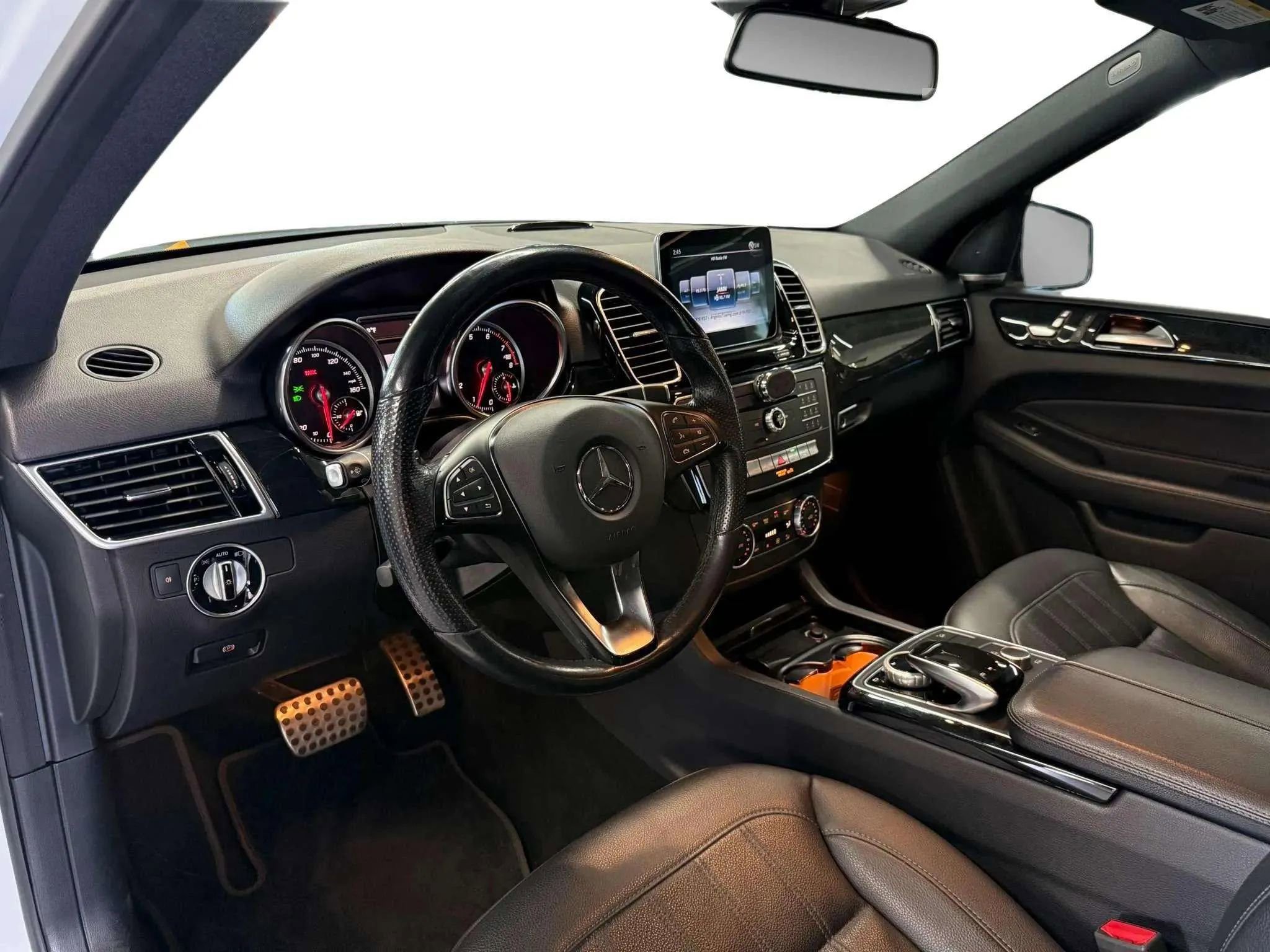 Used 2019 Mercedes-Benz GLE 400 4MATIC image 8