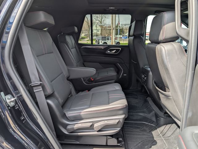 Used 2022 Chevrolet Tahoe RST w/ Luxury Package image 17