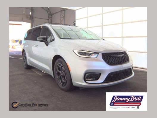 Used 2024 Chrysler Pacifica Premium FWD video 1
