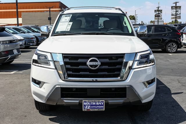 Used 2022 Nissan Armada Platinum w/ Captain's Chairs Package AWD/4WD image 2