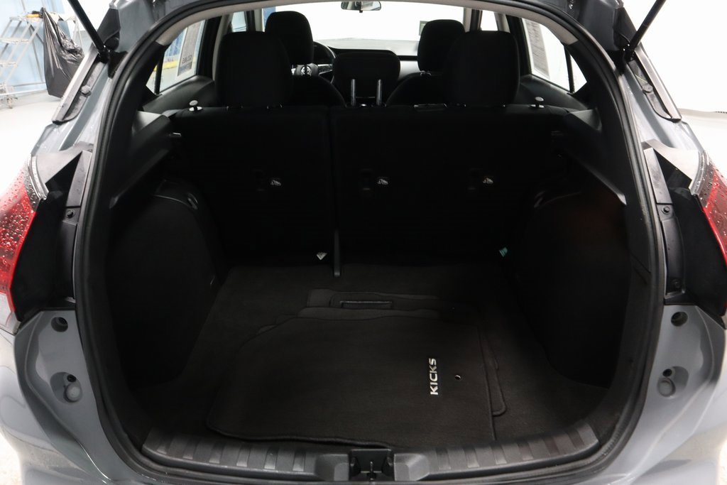 Used 2023 Nissan Kicks SV image 20