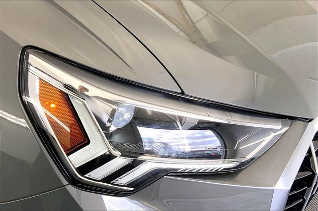 Certified 2023 Audi Q3 2.0T Premium w/ Convenience Package image 28