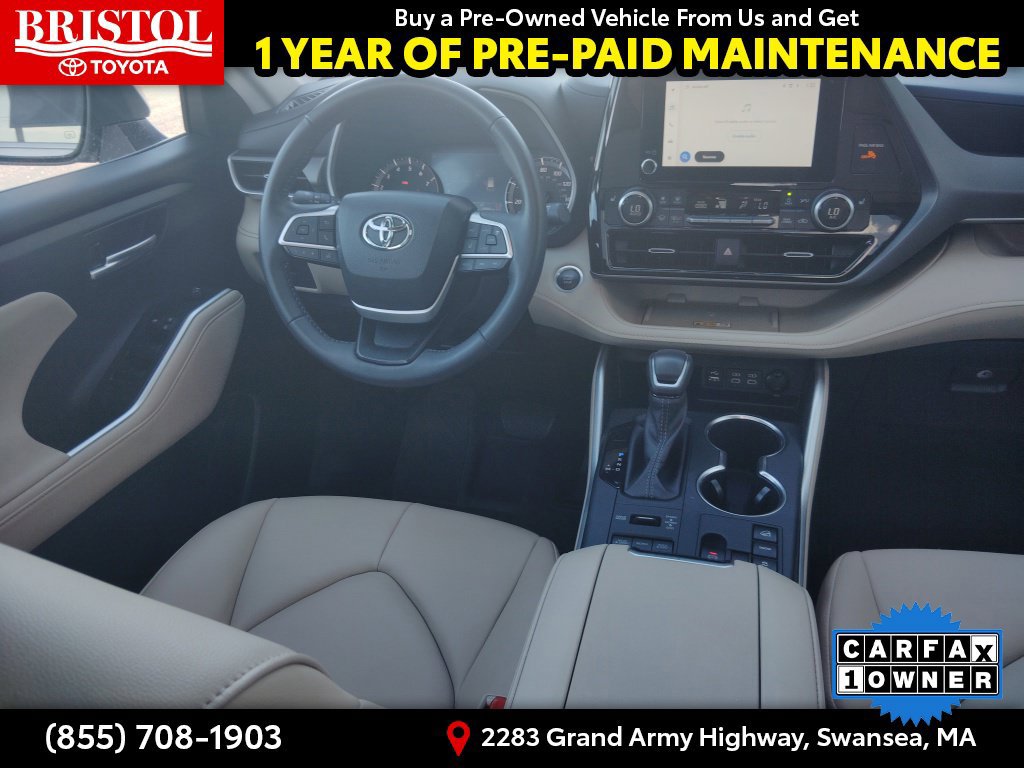 Used 2024 Toyota Highlander XLE AWD/4WD image 17