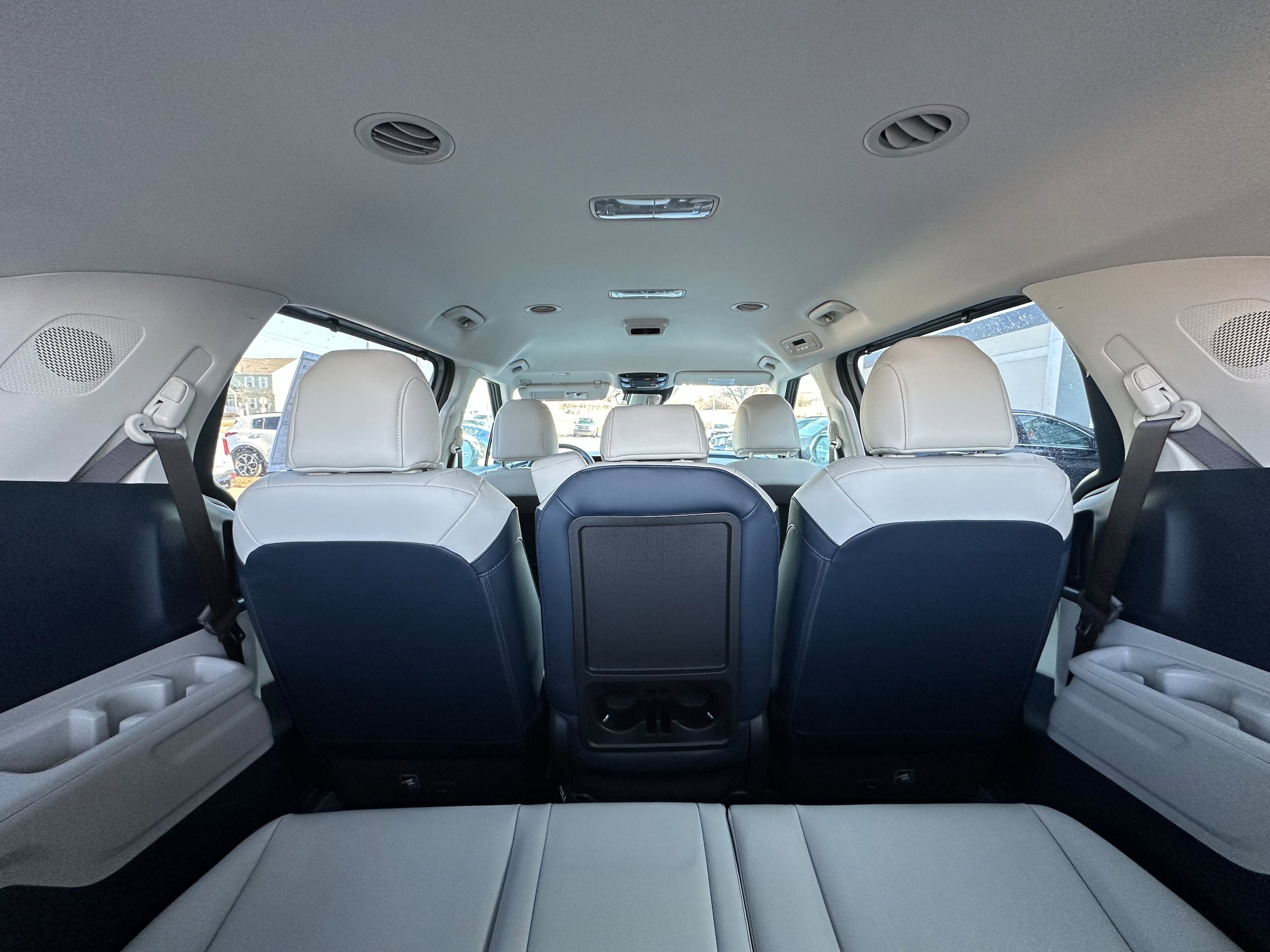 New 2026 Kia Carnival EX image 12