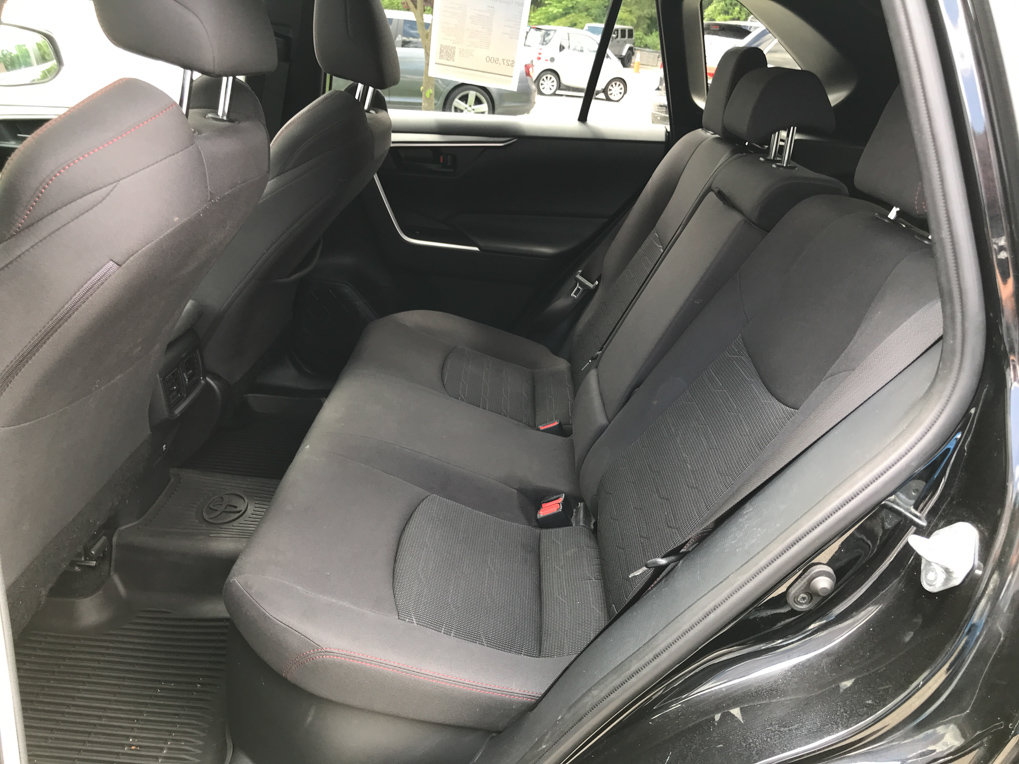 Used 2021 Toyota RAV4 SE w/ Weather & Moonroof Package AWD/4WD image 28