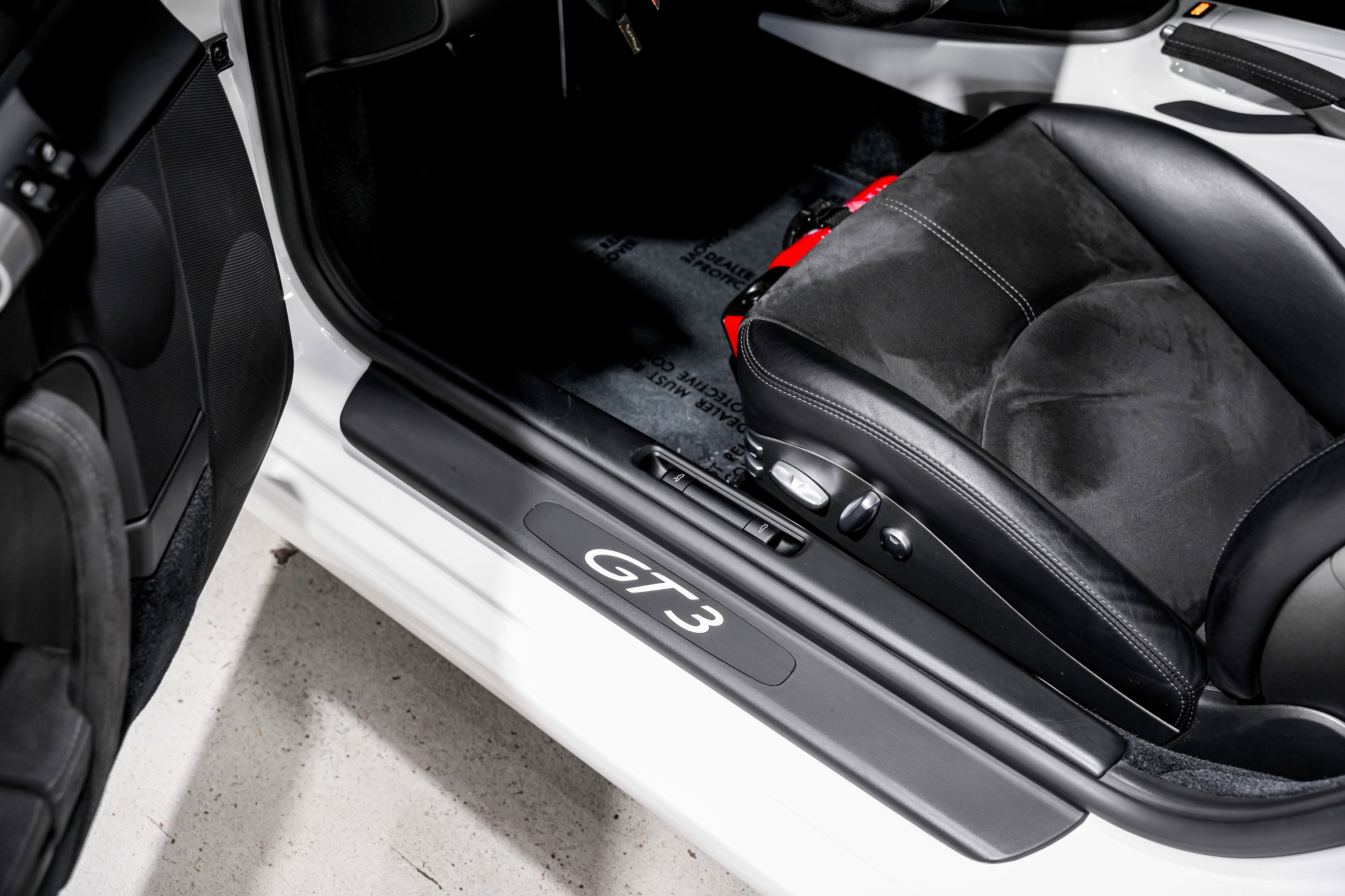 Used 2010 Porsche 911 GT3 image 19