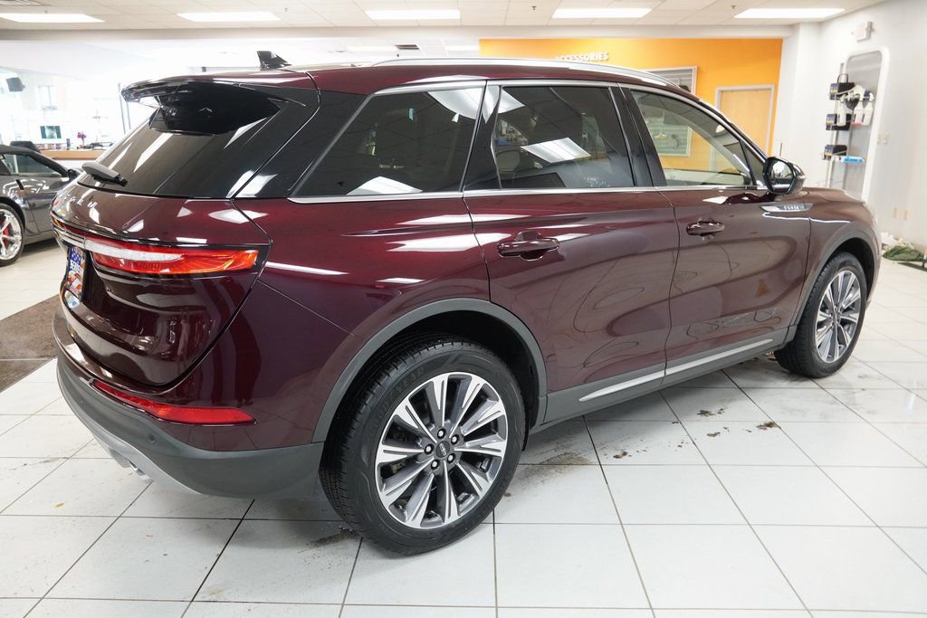 Used 2020 Lincoln Corsair Reserve w/ Elements Package image 14