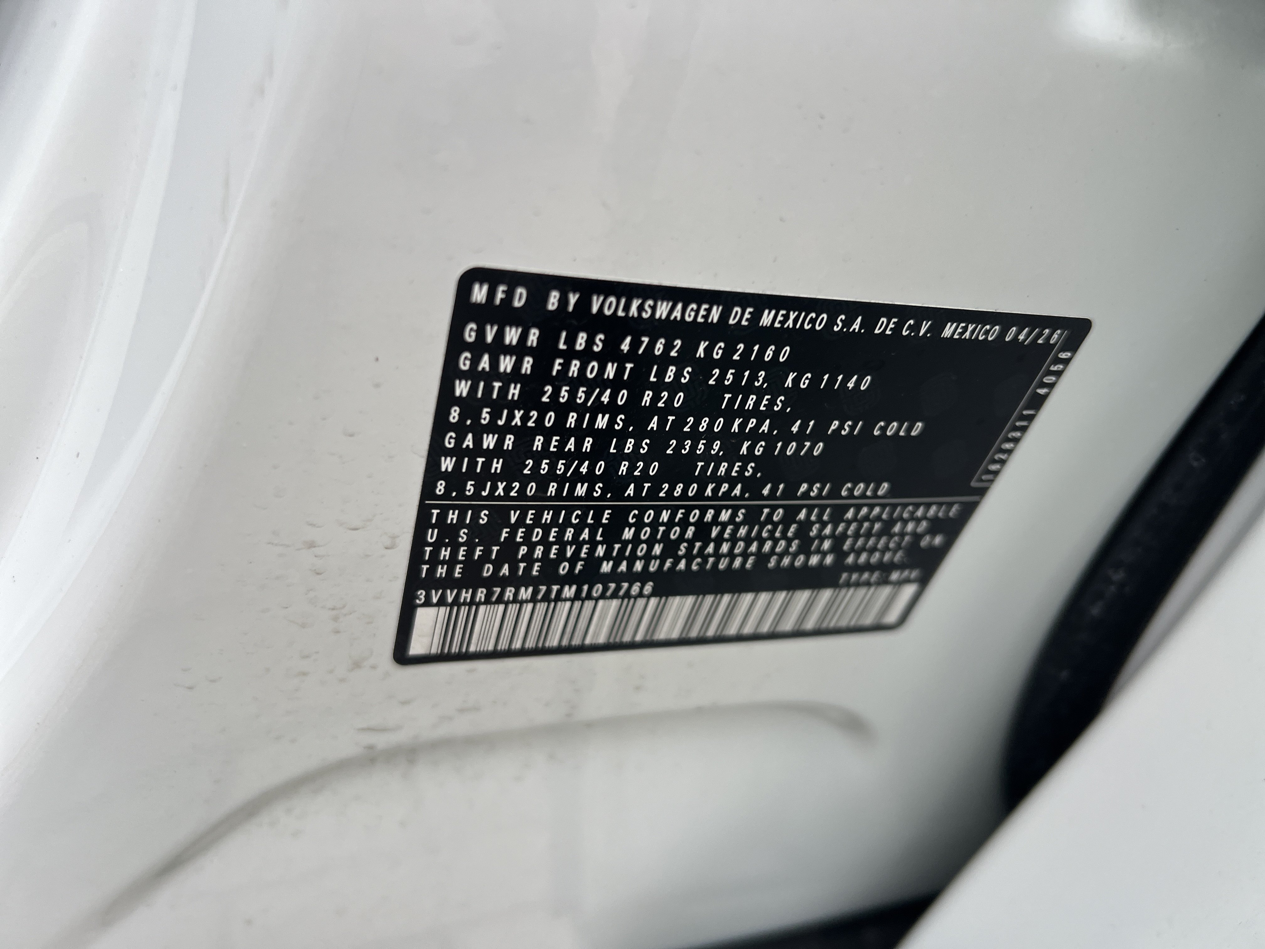 Certified 2026 Volkswagen Tiguan SE R-Line FWD image 29