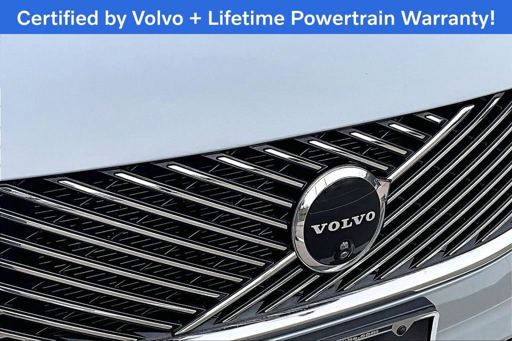 Used 2025 Volvo XC90 B5 Plus image 38