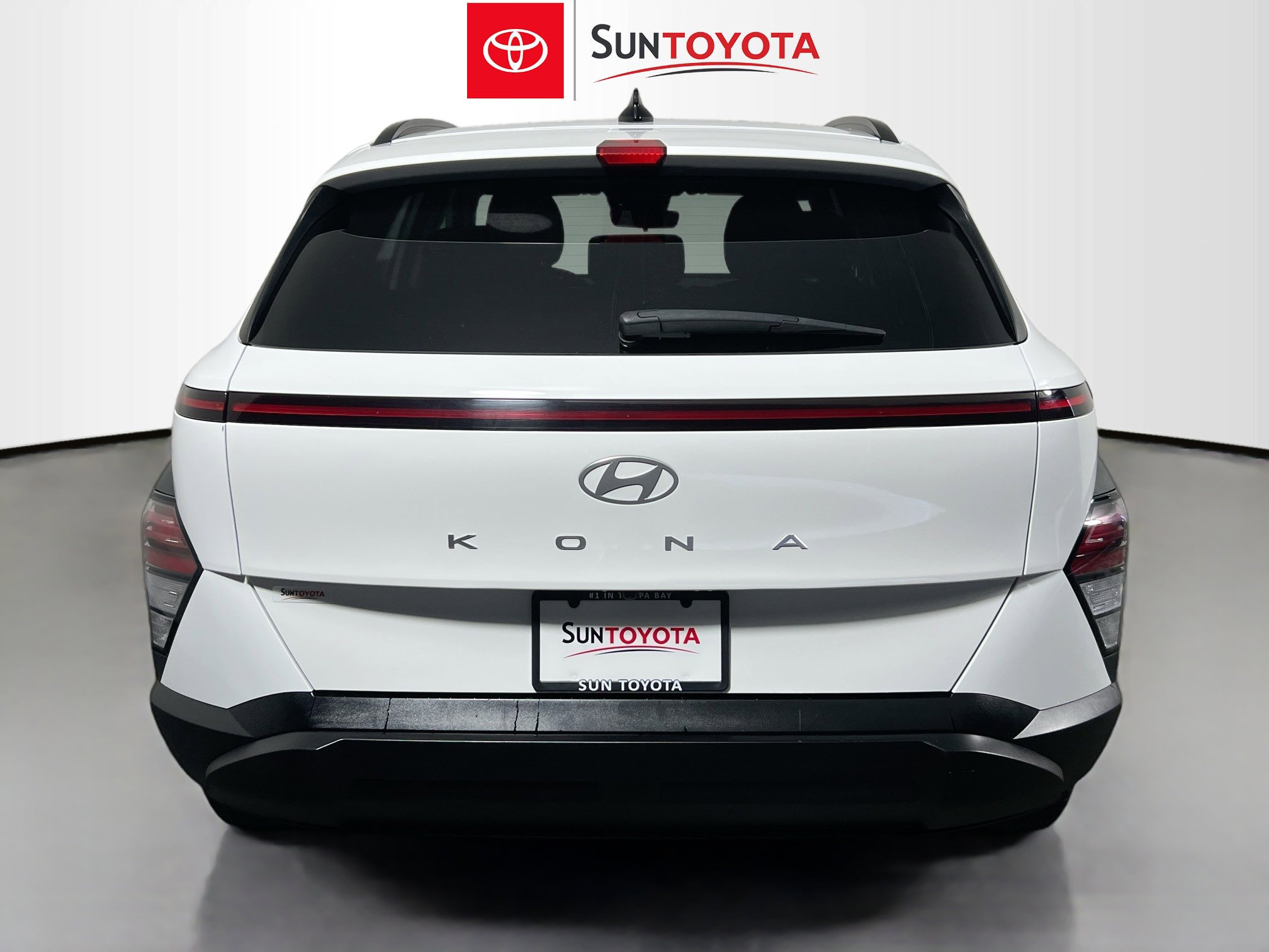 Used 2024 Hyundai Kona SEL FWD image 5