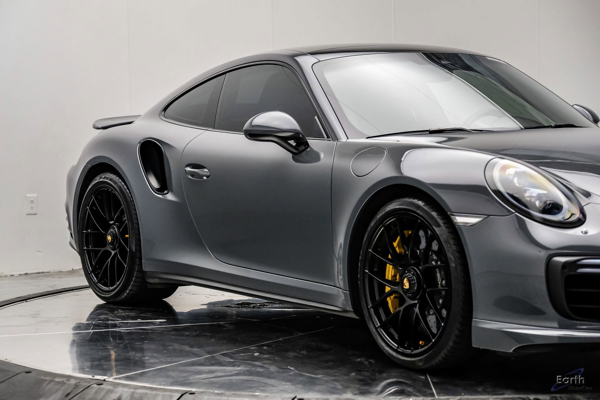 Used 2017 Porsche 911 Turbo S AWD/4WD image 32