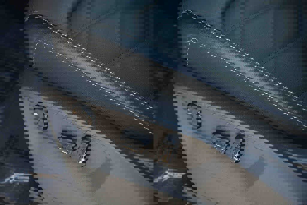 Used 2024 Volkswagen Atlas SE FWD image 25