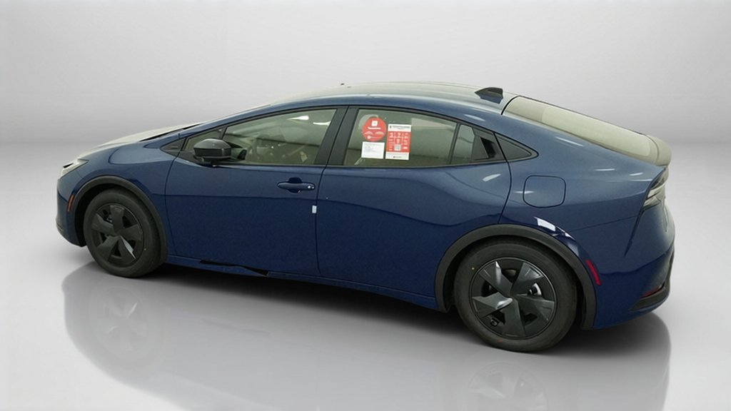 New 2027 Toyota Prius Plug-In Hybrid FWD image 22