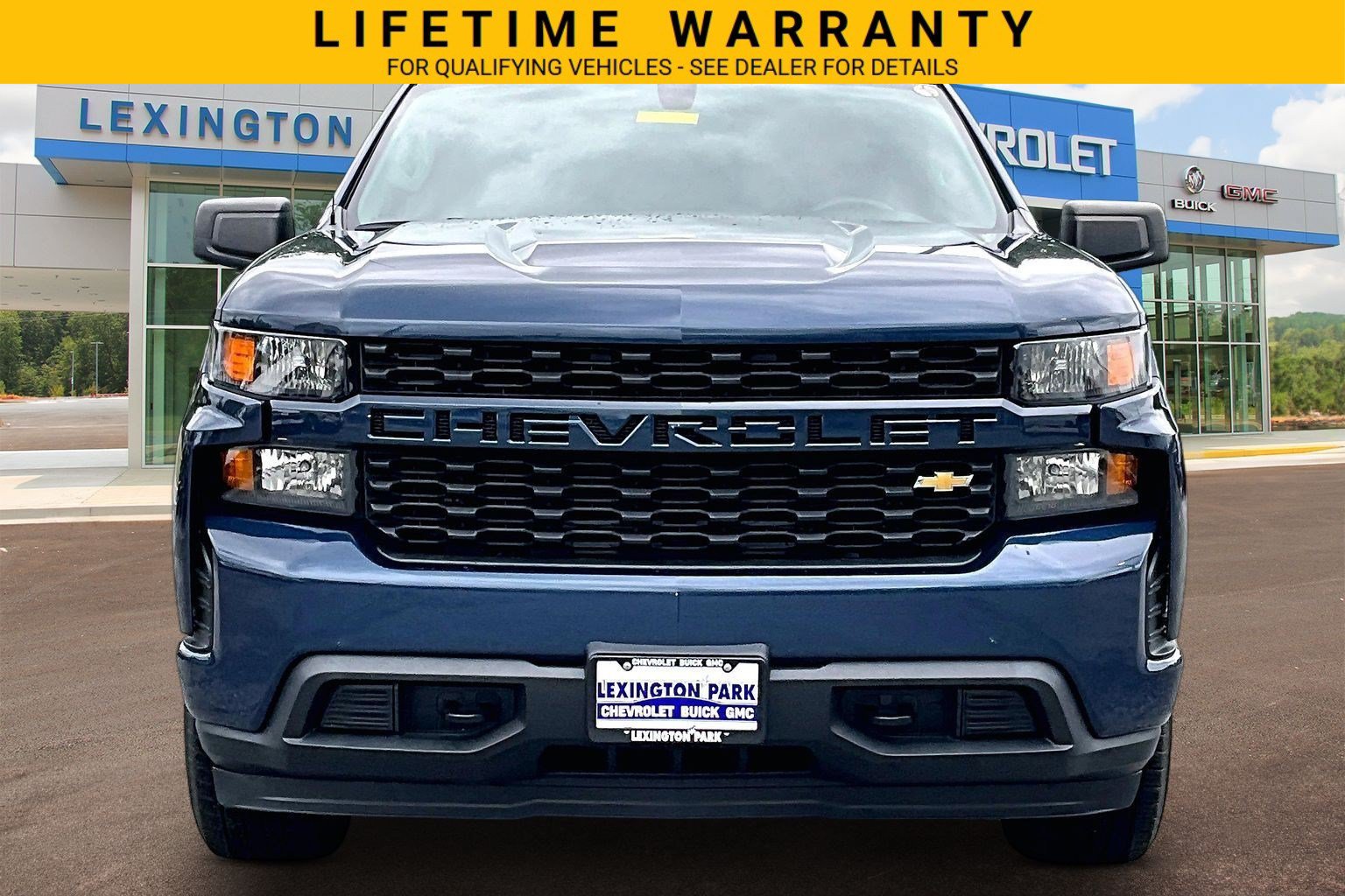 Certified 2022 Chevrolet Silverado 1500 Custom RWD image 3
