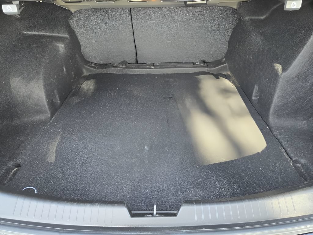 Used 2023 Chevrolet Malibu LS FWD image 31