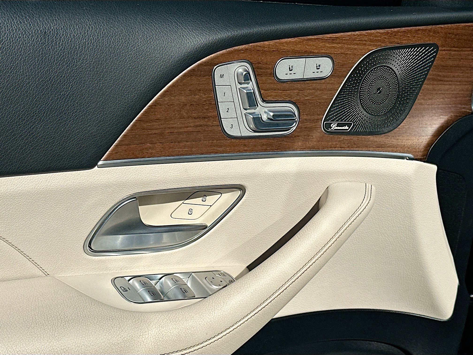 Used 2022 Mercedes-Benz GLE 350 image 18